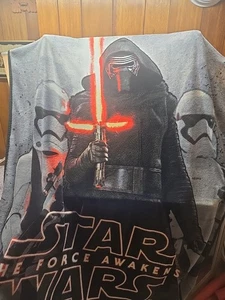 Disney Star Wars Darth Vadar Red Glowing Saber Blanket Soft Fleece 62x50 - Picture 1 of 6