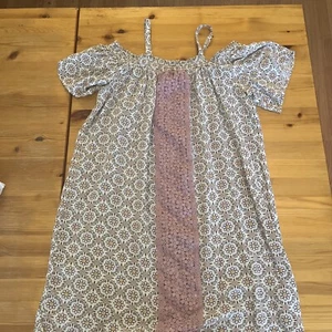 Art Class Girls Bohemian Flower Lace Dress Size XL 14-16  Off Shoulder Mini EUC - Picture 1 of 6