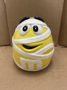 M&M Ceramic Candy Cookie Jar Vtg 2002 Halloween Galerie Mummy Yellow (read) - Picture 1 of 12