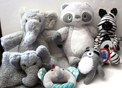 LOTE DE 6 juguetes de sonajero de peluche mapaches elefante cebra y elefante de peluche Lovey Foto 1 de 4