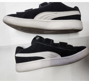 Jungen/Jugend Puma "Wildleder" Größe 13,5 US Schuhe schwarz weiß niedrig - Bild 1 von 4