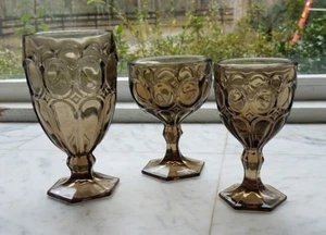Fostoria Moonstone Taupe (Brown) Stemmed Goblets Glasses-Wine-Iced Tea-Champagne - Imagen 1 de 4