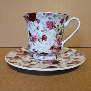 Darice Teetasse mit Untertasse "All Over Floral" mit Goldrand - Bild 1 von 4