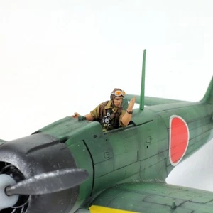 (Pre-Order) ProPainted 1:48 Japanese Seated Pilot WW2 (No Aircraft) - Picture 1 of 7