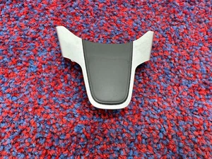 CHRYSLER 300 TOURING 15-23 OEM VOLANTE MOLDURA TAPA BISEL - Imagen 1 de 3