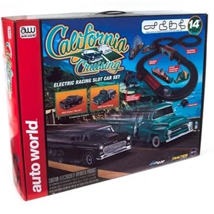 Auto World SRS331 14' California Cruising The Pacific Coast Highway HO Slot Set - Picture 1 of 4
