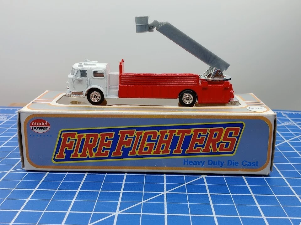 Model Power Fire Fighters 7767-1 HO Diecast Aerial tower ladder/bucket truck  - Image 1 of 4