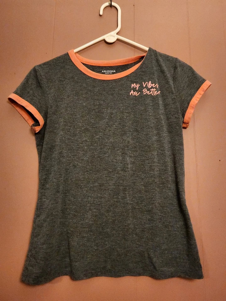 Arizona Jean Co. Girl's Medium Gray T-shirt My Vibes Are Better - Image 1 of 4