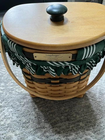 Longaberger Christmas Collection Glad Tidings Basket w Liner Protector Lid 1998 Cover