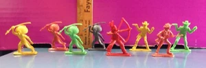 Vintage Toy Soldiers Cowboys And Indians Made In Hong Kong - Picture 1 of 5