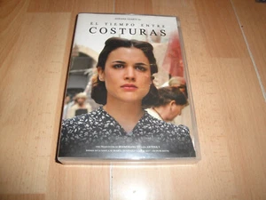 EL TIEMPO ENTRE COSTURAS EN DVD SERIE COMPLETA CON 5 DISCOS USADA EN BUEN ESTADO - Imagen 1 de 3