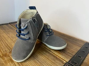 UGG Australia Canoe Toddler Kids Booties Shoes SIZE US 9 Color Gray SN 1097114T - Picture 1 of 16