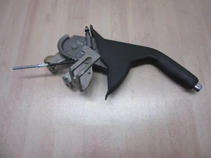 HYUNDAI i20 PB PBT 1.2 Handbremshebel Handbremse Bj.2012  (189) - Bild 1 von 4