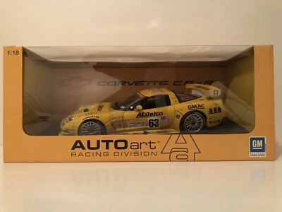 1:18 Corvette C5.R Le Mans 24 horas 2002 ganador O. Gavin, J. O’Connell & R. Fellows Foto 1 de 4