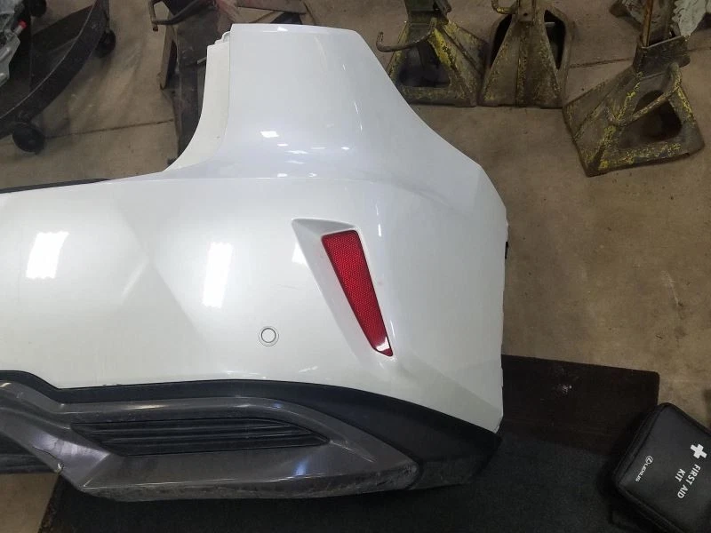 (LOCAL PICKUP ONLY) Rear Bumper Without Tow Package Fits 16-19 LEXUS RX450H 1604 - Image 1 of 4