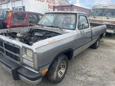 Automatic Transmission 2WD D Models 8-318 Fits 92-93 DODGE 150 PICKUP 652812 Foto 1 de 4