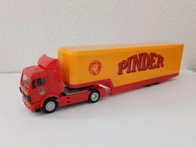 AWM LKW MB SK '94 Aerop. Jumbo-KSZ Circus Pinder 76641 - Bild 1 von 1