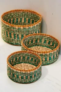 Juego de 3 cestas apilables de pastos marinos con organización de almacenamiento de rayas turquesas - Imagen 1 de 5