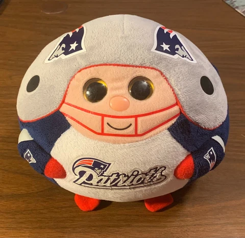 New England Patriots - Ty Beanie Ballz - Plush NFL TY Beanie Babies 10” - GUC Cover