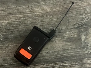 Motorola i835 Flip Phone – Locked Network – Collectible – Used - Afbeelding 1 van 17