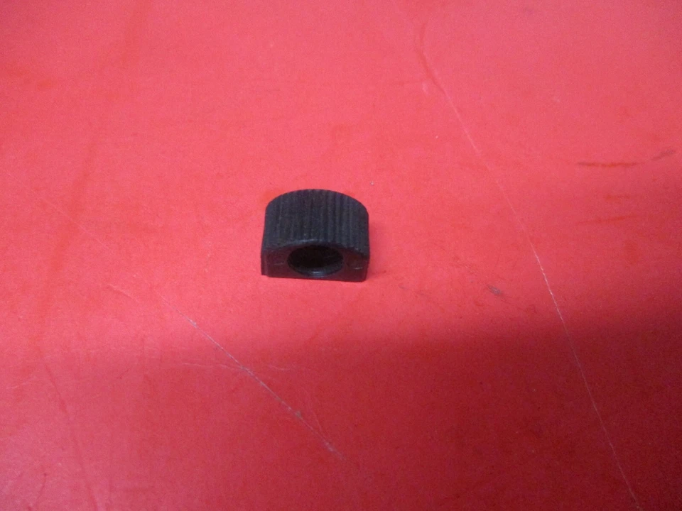 NUEVO DE LOTE ORIGINAL SUZUKI T500 T350 GT550 MANIJA INTERRUPTOR PERILLA 57742-26010 Foto 1 de 1