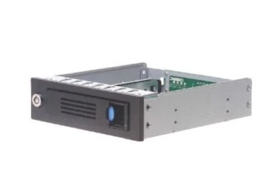 Chenbro Storage Kit SK311 SK31101 13,3cm (5,25") Einschub für 8,9cm (3,5") 12GB - Bild 1 von 3