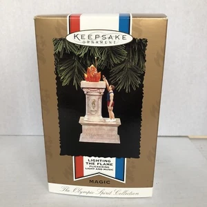 1996 HALLMARK OLYMPIC SPIRIT COLLECTION LIGHTING THE FLAME MUSIC AND LIGHT NEW - Picture 1 of 3