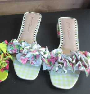 Sandalias sin cordones Betsey Johnson Alivia para mujer, blancas - 7,5 o 9 - Imagen 1 de 6