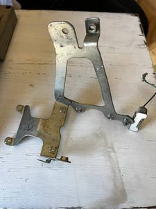 2003 - 2019 Honda Ruckus NPS50 Pilot Stay Box Mount Bracket 64303-GEZ-010 - Bild 1 von 2