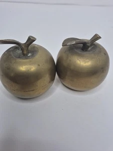 Set Of 2 Solid Brass Gold Toned Metal Apple Fruit Teacher Gift Mid Century - Picture 1 of 6