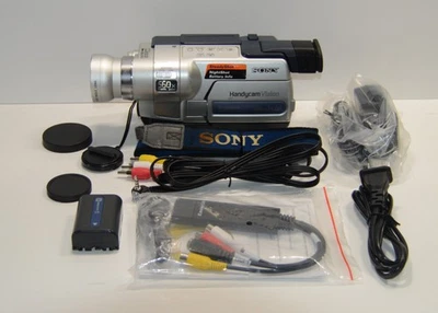 Sony CCD-TRV318 8mm Hi8 Analog Camcorder Bundle Transfer Kit PC/VCR/DVD/Laptop - Image 1 of 4