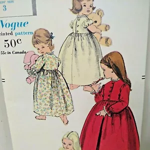 1958 Vogue Sewing Pattern 2849 Girls Night Gown and Robe size 3 Cut Complete - Bild 1 von 5