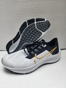 Talla 5Y/W7 Nike Air Zoom Pegasus 38 Zapatos para Correr Negro/Blanco/Dorado (CZ4178-007) - Imagen 1 de 9