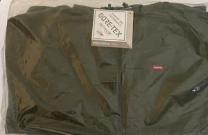 SUPREME/WINDSTOPPER ZIP UP HOODED SWEATSHIRT DARK OLIVE (FW22 WEEK 18 SIZE SMALL - Picture 1 of 13