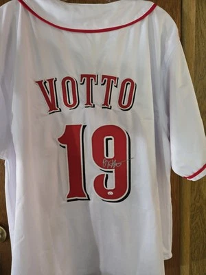 JOEY VOTTO #19 AUTOGRAPHED CINCINNATTI REDS AUTHENTIC MLB JERSEY - Image 1 of 4