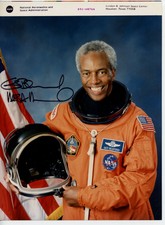 Astronaut Archives offers signed Guion Bluford   Red Serial OSS  NASA glossy