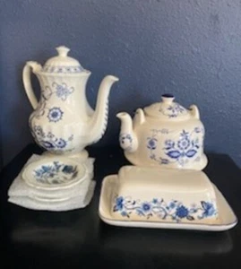 Vintage Assorted Elegant Floral Blue & White Teapot/Kettle/Butter Dish/Saucers - Picture 1 of 13