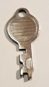 Mini Chiave Vintage Colore Argento Da Collezione Armadietto Scatola Gioielli Bagagli - Foto 1 di 4