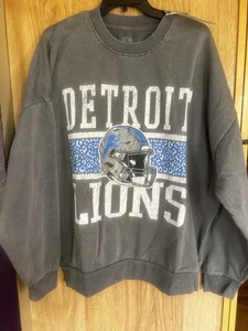 NFL Detroit Lions Gameday Couture Crewneck Sweatshirt Size Medium Vintage Wash - Picture 1 of 4