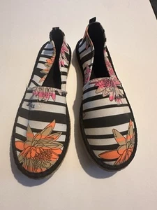 Sakroots Women’s Slip On Shoes Size 9 Floral New Without Tags - Picture 1 of 5
