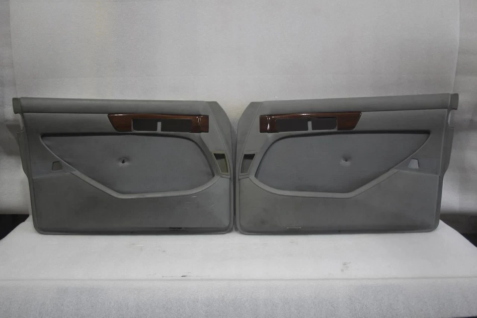 MERCEDES 300SD W126 1981 1982 1983 1984 1985 PANELES DE MOLDURA DE PUERTA DELANTERA IZQUIERDA DERECHA Foto 1 de 4