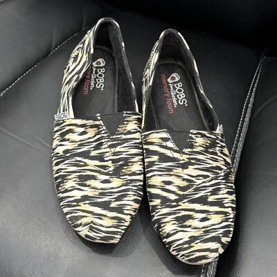 Zapatos Bobs Skechers para mujer 10 espuma viscoelástica cebra rayas sin cordones planos Foto 1 de 4