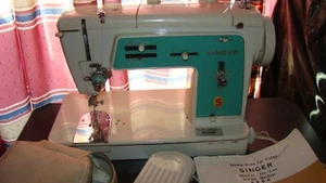 *Vintage* Máquina de coser Singer 680 U con pedal y manual del propietario. JAPÓN - Imagen 1 de 18