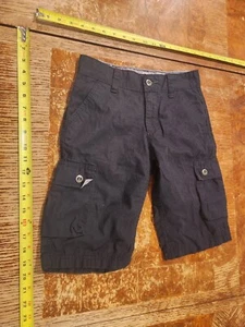 LEVI ~ BOYS 8 REG 24 WAIST ~ Black Cargo Shorts #S35 - Picture 1 of 3