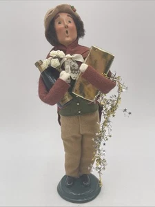 Byers' Choice "The Carolers" Man holding Presents & Bottle LE 5/100 signiert 1998 - Bild 1 von 13