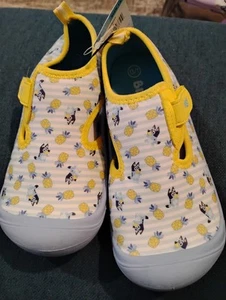Bluey Youth Size13/1 Water Shoes Swim Sandals Bingo Dog Disney Summer Lake River - Picture 1 of 5