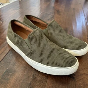 Steve Madden Zarayy Green Olive Faux Suede Sneaker Size 9 M Slip On Casual Shoe - Picture 1 of 14