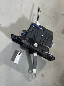2008-2014 Lexus ISF OEM Automatic Floor Shifter Gear Select Box Assy 33550-53240 - Foto 1 di 4