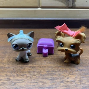 Littlest Pet Shop White Siamese Cat & Yorkshire Terrier Puppy Dog Vtg LPS 2004 - Picture 1 of 4
