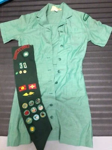 Vintage Girl Scout Uniform Dress Size 8 with Patches Troop 30 - Bild 1 von 11